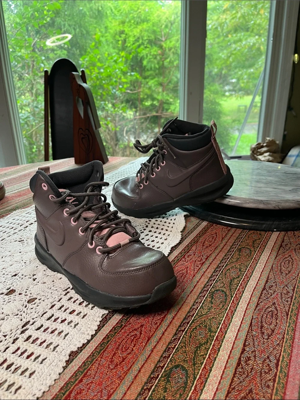 Nike Manoa LTR boot in violet ore and dark smoke grey 3.5 big kid leather